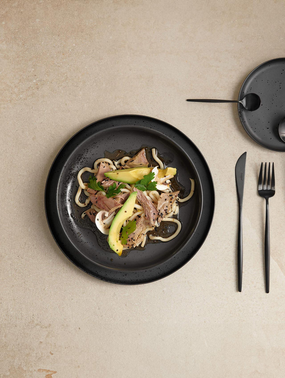 VI Coppa-Kuro-Moon-Black-w1eb.jpg