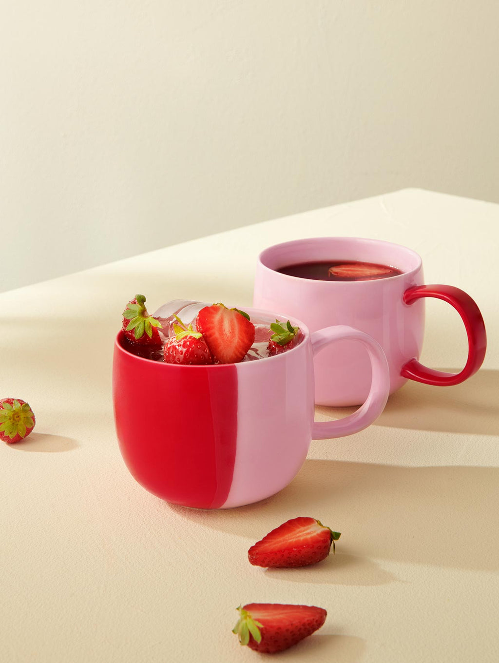 VI Joy-Henkelbecher-strawberry-smoothie_9f7baeaa-5696-4ec9-9240-a945fa7651f2.jpg