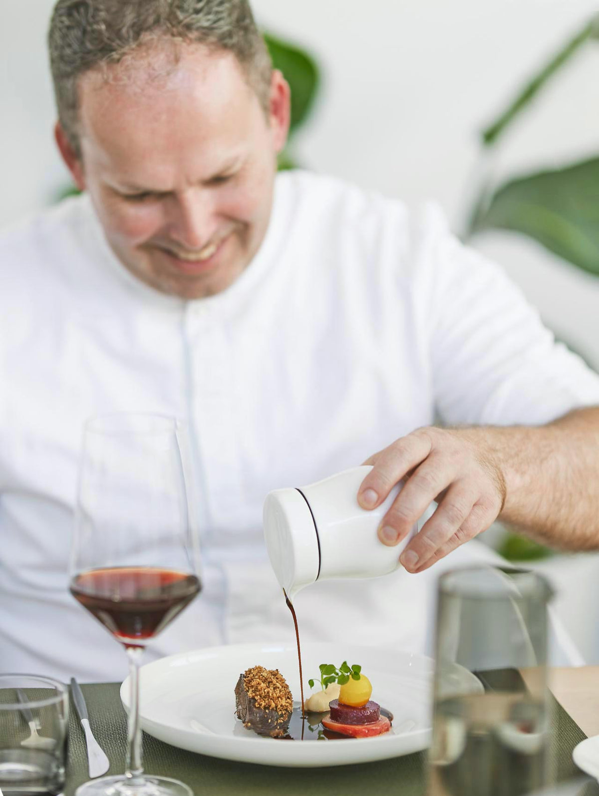 VI atable-sauciere-jensritt_41d052c9-438f-4efb-a5e3-393f38792996.jpg