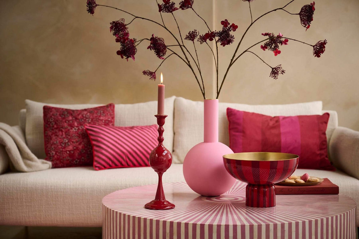 VI